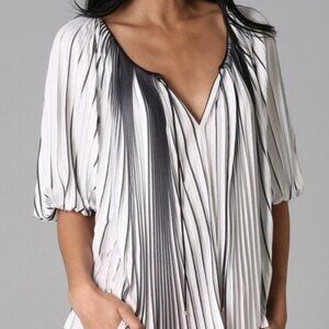 New With Tags Diane von Furstenberg New Keoni Blouse Size 10